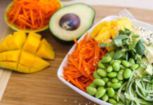EASY SUSHI BOWLS WITH MANGO